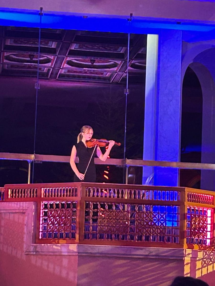 Ein wunderbares Konzert in Tunesien als erstes Ergebnis einer Kooperation von #mdw  Universität für Musik und darstellende Kunst Wien und Fondation #Hasdrubal.  Junge MusikerInnen aus Tunesien und Österreich spielen Musik des europäischen und afrikanischen Kontinents.