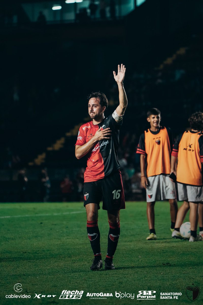 ColonOficial's tweet photo. Este es mi sueño y el de muchos más, esta es mi casa donde quiero estar.

❤️🖤

#SomosFamilia https://t.co/9rmOZhGXQo
