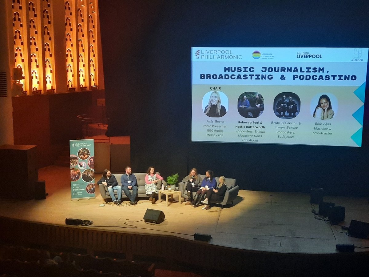 Panel 4 @liverpoolphil Music Industry Careers Fest hosted by @bbcmerseyside @JadeBurns_ is demystifying careers in music journalism, broadcasting & podcasting. @sodajerker @tmdtapodcast & Ellie Ajao sharing how to make it! #shareyourpassion