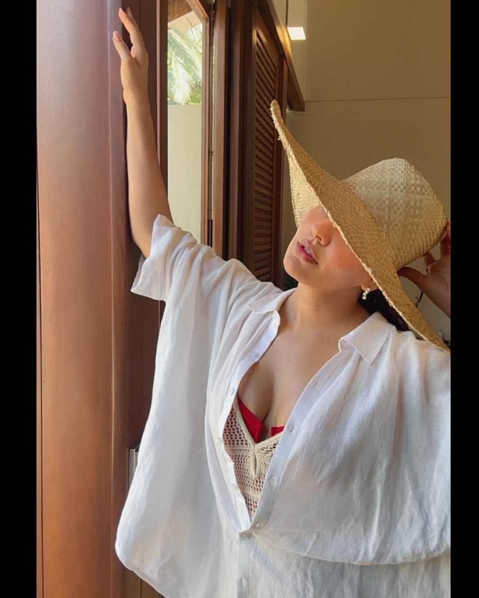 Shriya Fanatic tweet media