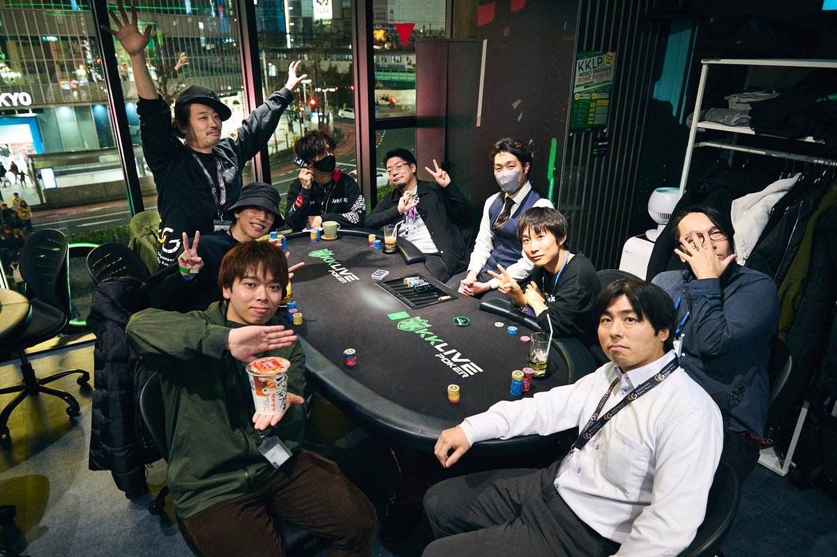 EGPOKER_LIVE's tweet photo. 【#EGPOKER VOL.9】
Hyper FINAL TABLE

9th : マナリス / METEORA st.
8th : 結城
7th : けいたん / EGP
6th : Tomo / PPP STUDIO https://t.co/HD573lexbZ
