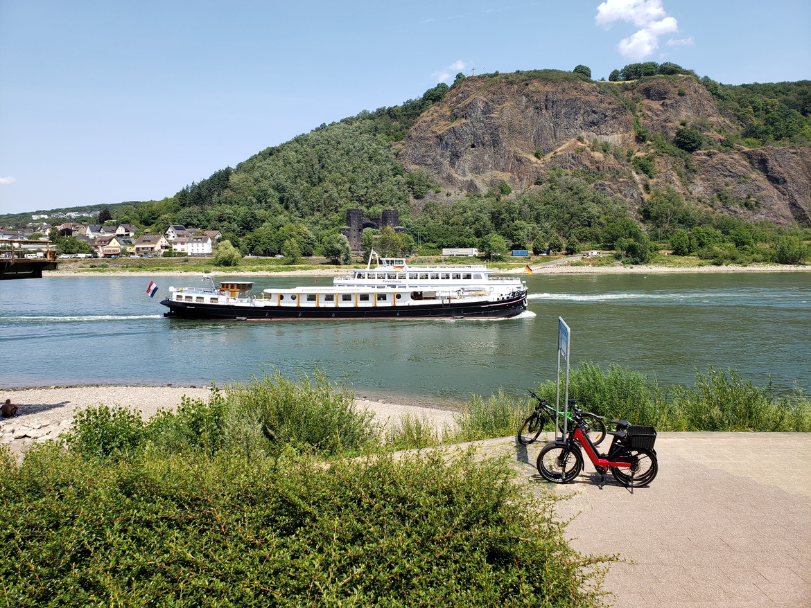SunhatsC's tweet photo. Are you looking for an interesting option to see Europe?
Why not try a bike and Barge tour.
Here is everything you need to know about this active and engaging way to travel in Europe.
#Travel #Europe #Bike #bargetours #activevacations
https://t.co/5z3eP5Yb49 https://t.co/DMAYTRlQsZ