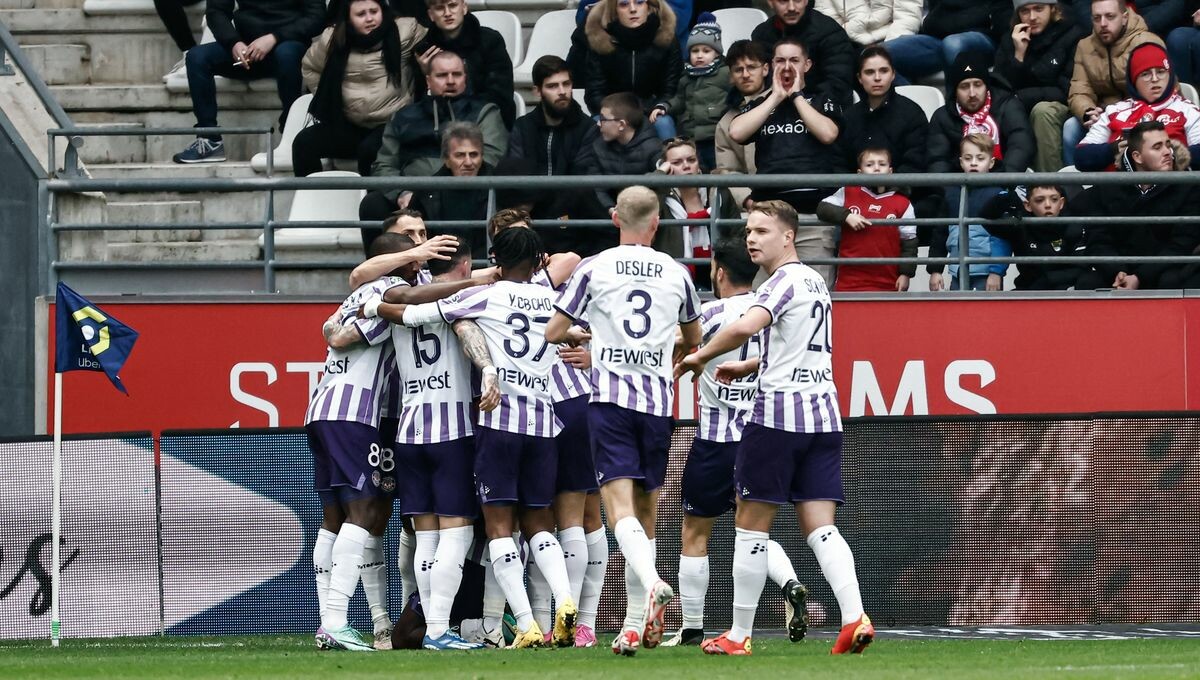 ⚽ Ligue 1 - Toulouse crée l'exploit et s'offre le Stade de Reims

#Ligue1 #SDRTFC #FBsport 

➡️ l.francebleu.fr/RpVV