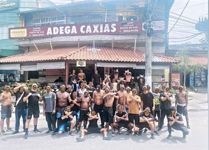 Bonde da 12ª Família presente hoje em Caxias, foto enviada pela família e tirada  hoje mais cedo.