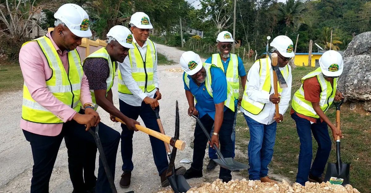 EasternJlp's tweet photo. Groundbreaking for the final leg of the Hopewell to Cacoon Castle Rehabilitation Project.
#BuildingResilience
#mpdavebrown
#devonbrown
#hanovereastern
#alwaysaround
#mpspoon
#buildbackstronger
#buildingforyou https://t.co/HuhddYo6nN