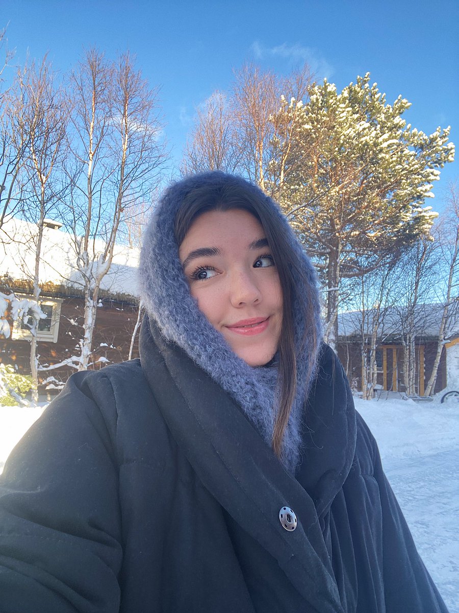 MariaIshoel's tweet photo. мне тетя связала балаклаву и я очень довольна! https://t.co/nrvvl4C6lZ