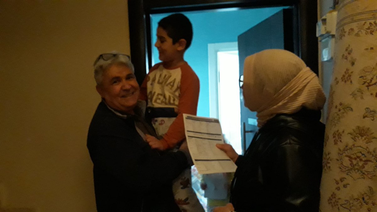 Ak Parti Başakşehir İlçe Başkanlığı Sosyal Politikalar, EKM Komisyonu engelli aile ziyaretlerine devam ediyor. 
DURMAK YOK YOLA DEVAM