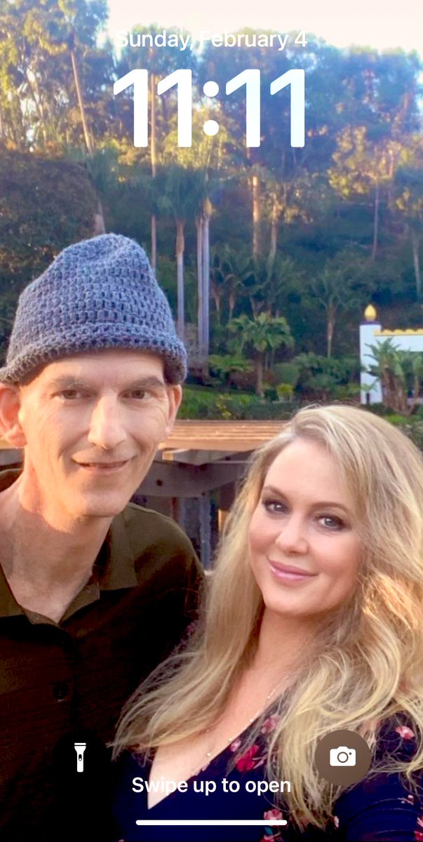 LynnCareySaylor's tweet photo. Yep.... caught the 11:11 (on the random) yet again today! #missyoubrother #thankyouforthesign #manifesting #intuition #makeawish 🙏💜 #Sundayvibe https://t.co/Xhh7RJgOSQ