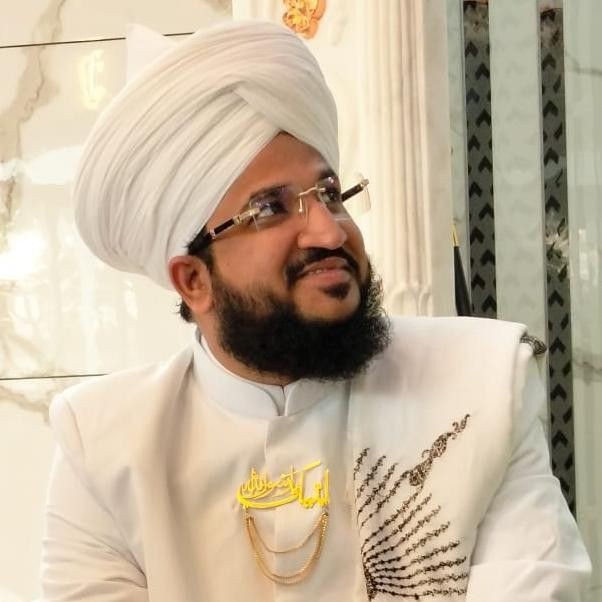 JawedGpj's tweet photo. क्या कानून सिर्फ मुफ्ती सलमान साहब के लिए है? 
उनके वीडियो में किसी धर्म, जाती या व्यक्ति का नाम नहीं है जबकि खुले आम मुसलमानों के खिलाफ लगातार जहर उगला जाता है और आज़ाद घूमते हैं। 
#ReleaseMuftiSalmanAzhari https://t.co/LbqSShVwzP