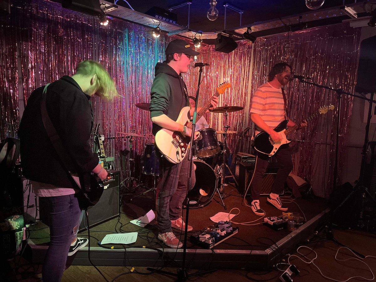 Great time playing @IVW_UK week at both <a href="/CafeEtch/">Cafe Etch (Middlesbrough)</a> and <a href="/nevolumebar/">nevolumemusicbar</a> 

With some class bands - <a href="/SugarRoulette/">SUGAR ROULETTE</a> High tide, Charlie Thomas and the Likkor Men

Looking to get out and play different places so give us a shout if there’s anything going 🍺