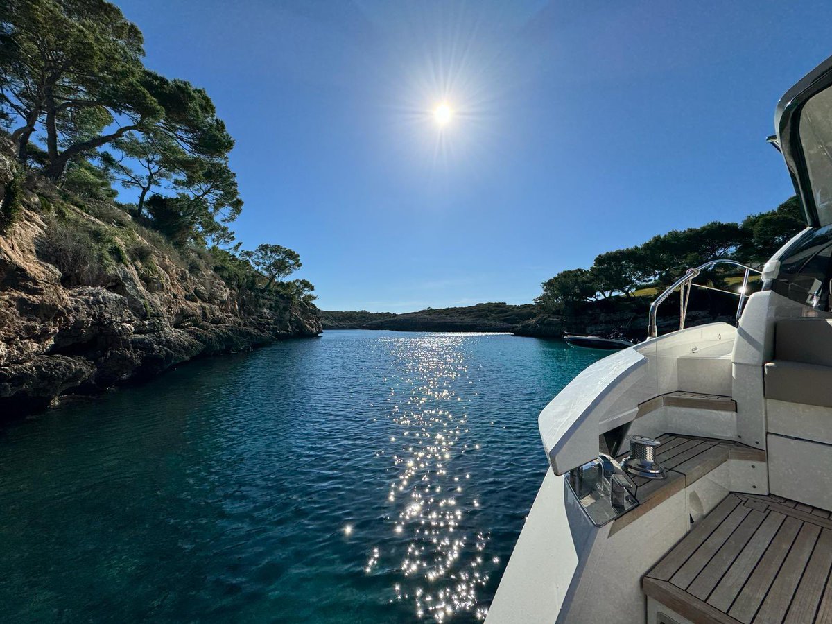 Calador, Mallorca. 4/2/24. Why didn’t you want to boat in the Med ? 😂🥳