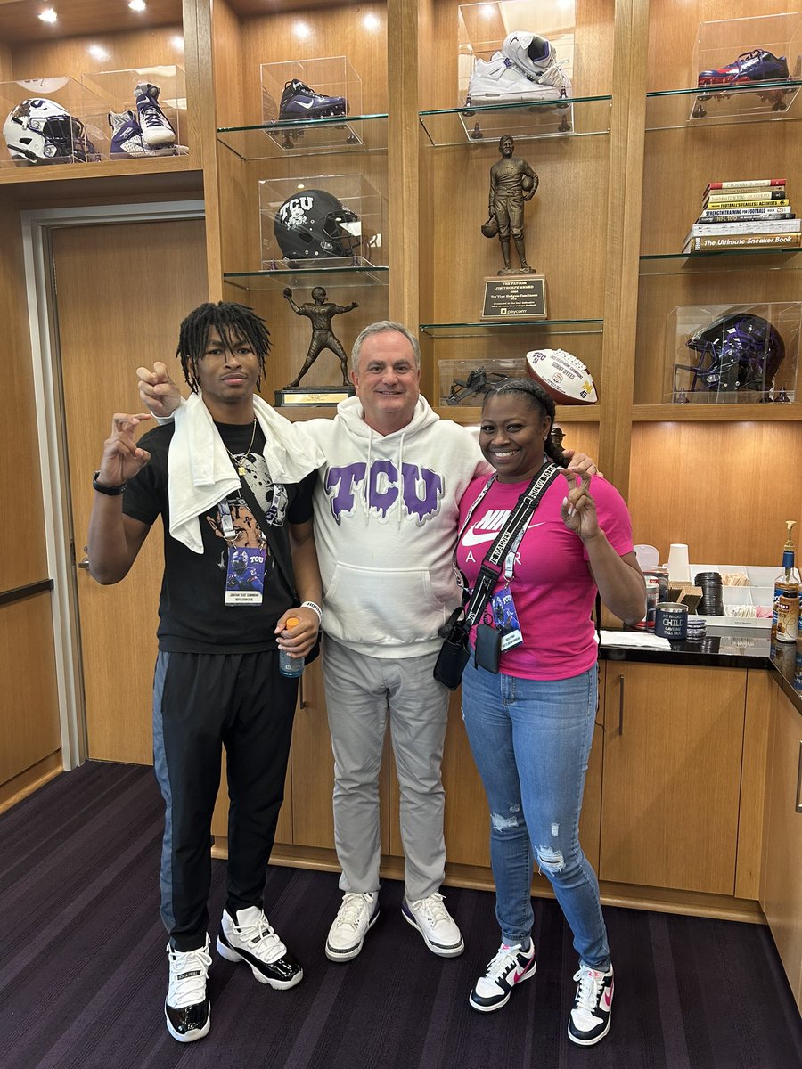 Had a great day yesterday at TCU!!! @CoachSonnyDykes @AAFrogDC @therealraygates @CoachEReinhart @Coachi_21 @nchsrecruiting