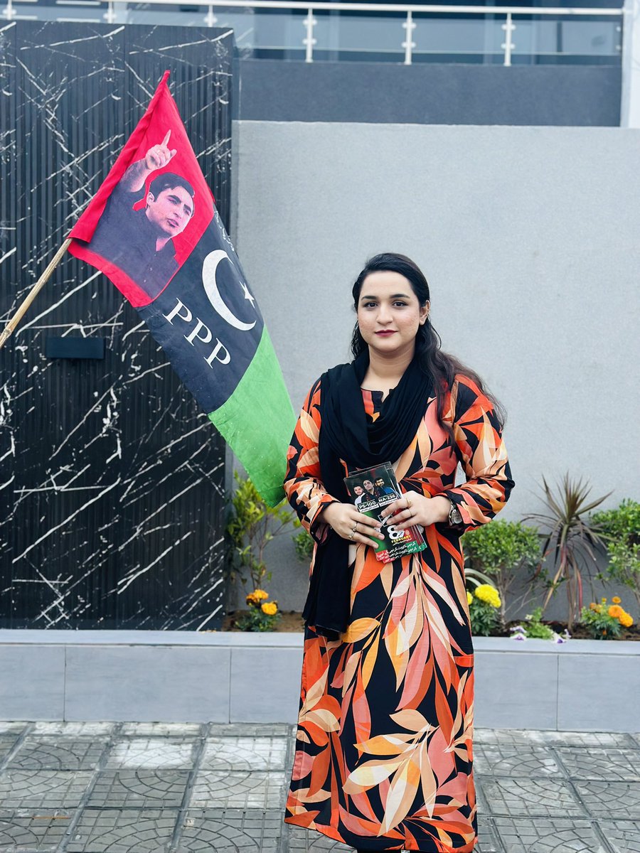Ujala_abrar's tweet photo. Door to door election campaign of our candidate @HaiderUmraniPP in Ward-02 ( Askari-4 )
 
Once again feeling proud to be a Jiyali❤️ after getting such kind of positive responce by the people during door to door election campaign. 

#haiderumrani #ps100foorhaiderumrani https://t.co/qsrsrJXWym