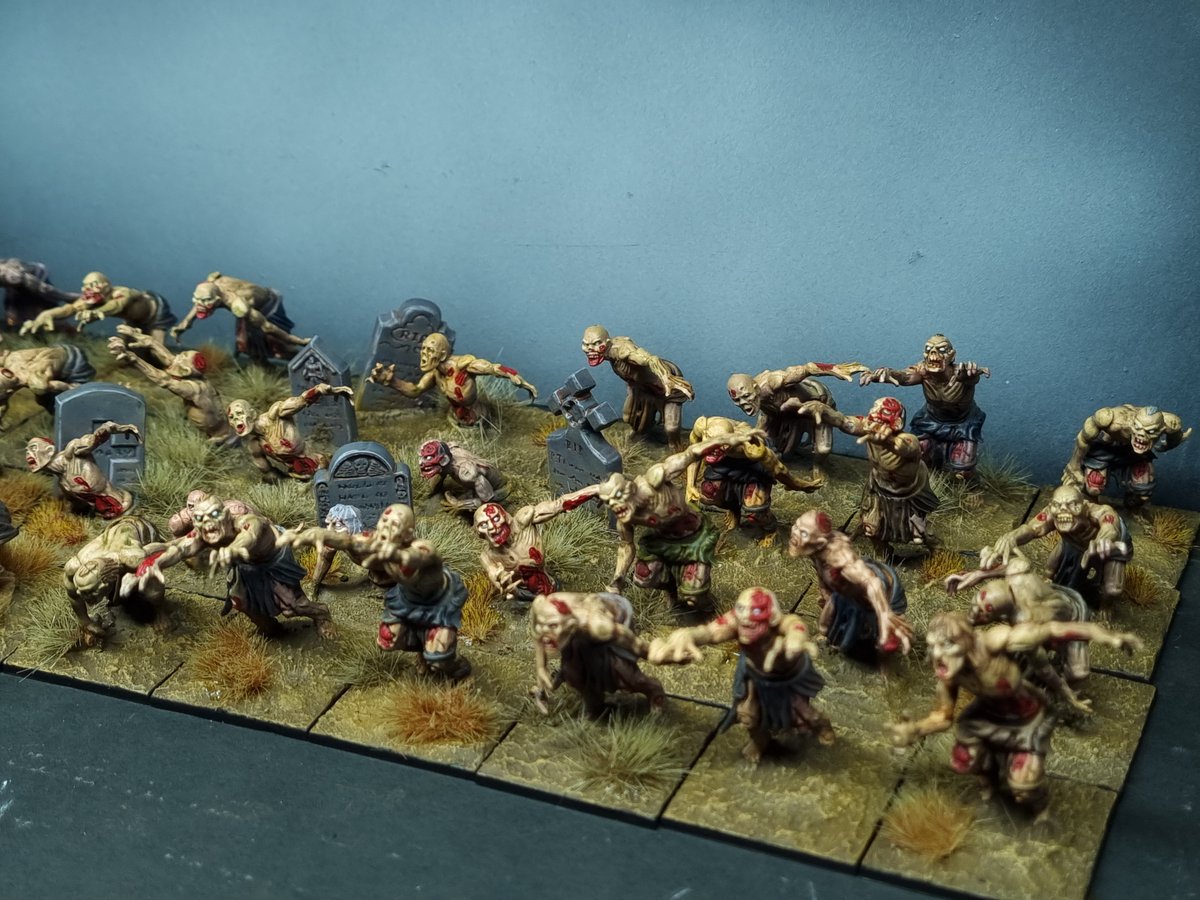 miniatorium's tweet photo. Been quickly working my way through my very first #WHFB army for the #OldWorld - and I'm pretty dang chuffed with my progress over the last two weeks #WarhammerCommunity https://t.co/D1bkb5TnGv
