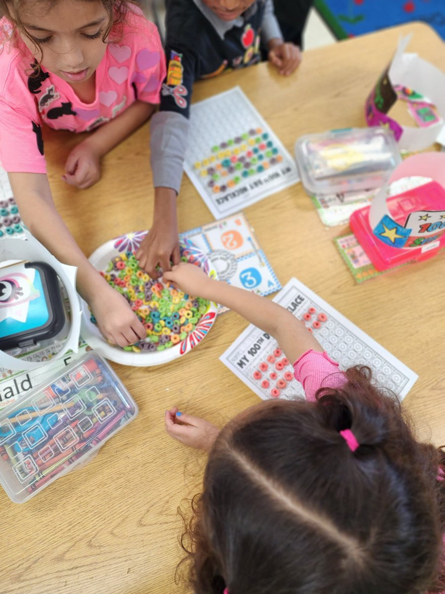 SchoolKeys's tweet photo. We are 100 days smarter! https://t.co/LdR7gsv9lp