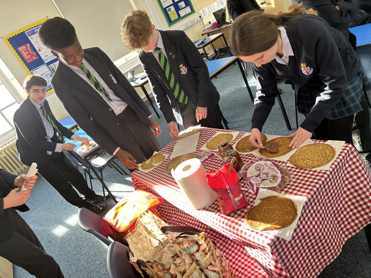 RHS French Dept tweet media