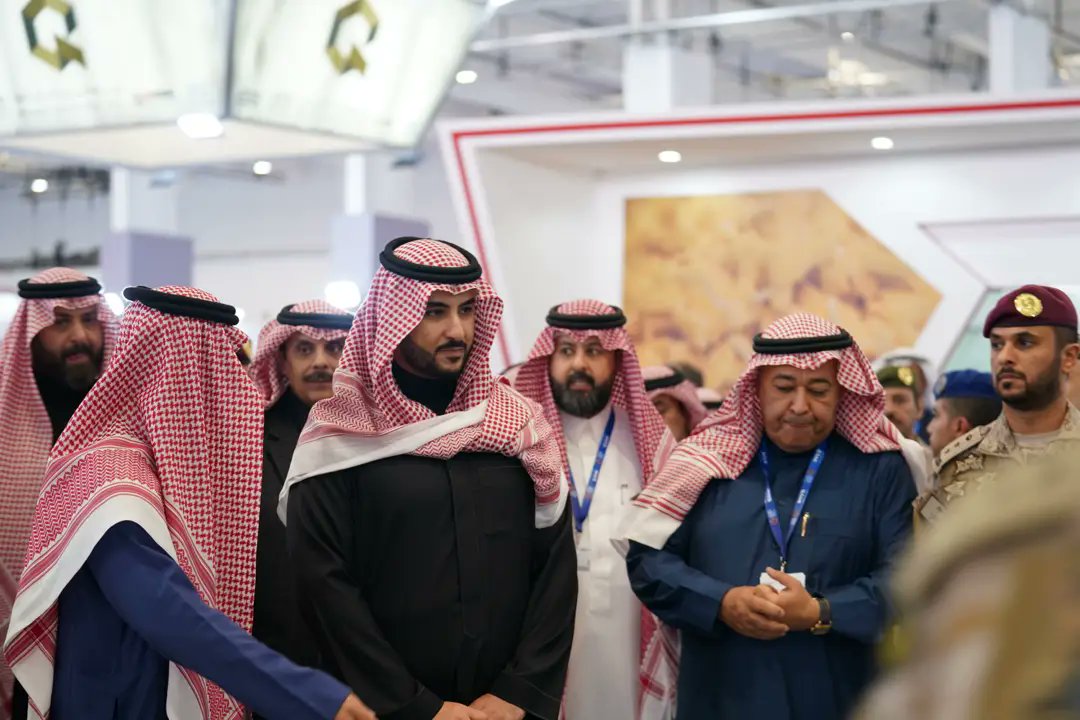 Serb_ksa's tweet photo. تشرفنا بزيارة صاحب السمو الملكي الأمير خالد بن سلمان بن عبدالعزيز آل سعود - حفظه الله -  ، حيث اطّلعَ سموه على منظومات الطائرات بدون طيار المصنّعة في شركة #سرب للصناعات المتقدمة بأيادي كوادر وطنية. 

#للغد_نستعد 
#EquippedForTomorrow 
#WDS2024 https://t.co/YYvZS1mUtP