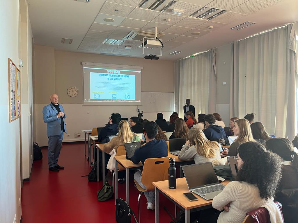 ReybetDegat's tweet photo. Morocco:  With Ibrahim, refugee from the Central African Republic, we have exchanged on the topics of asylum and refugees in the world with students of the MENA Campus of Sce Po Paris in Menton ; students seized with and engaged in global issues.  🙏Monaco and Sce Po Paris. https://t.co/MKtJTNn4Nh