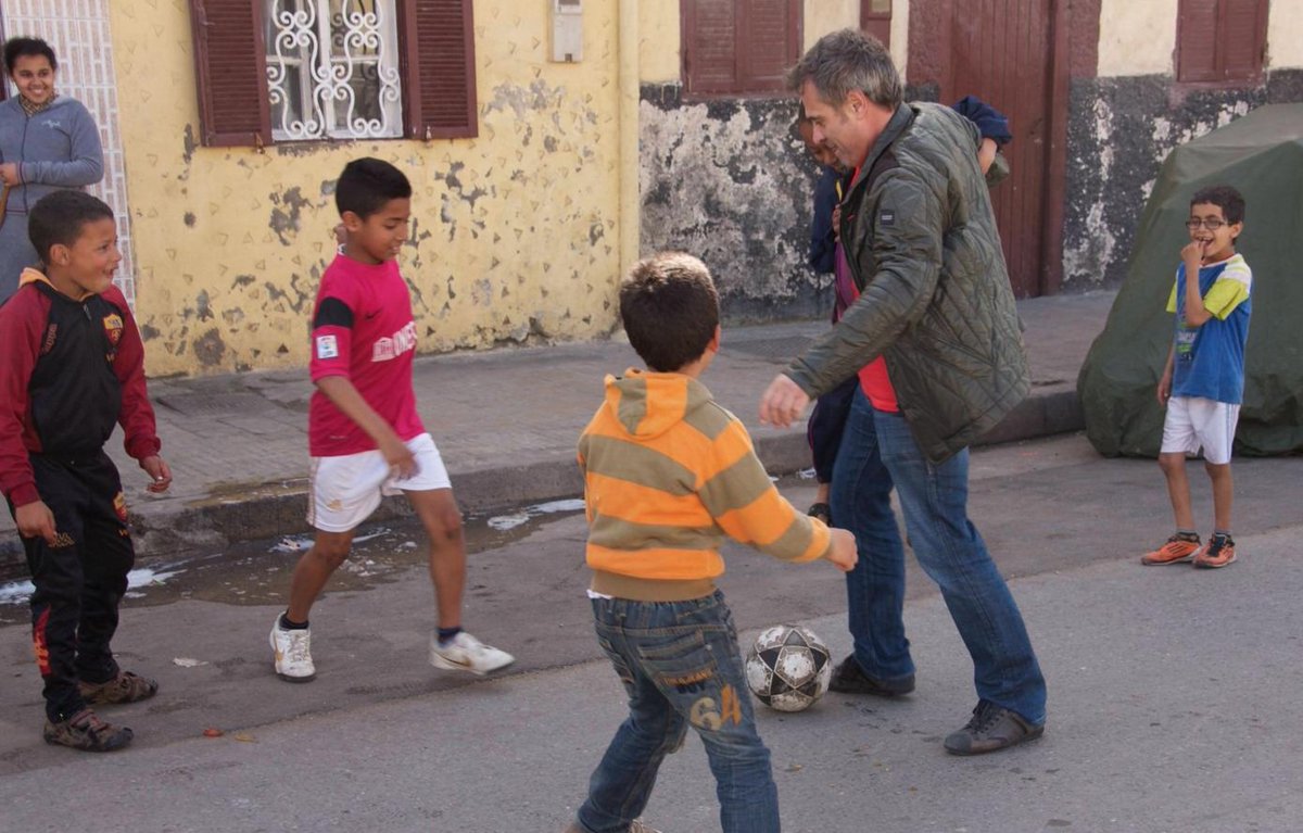 Sokakta futbol güzeldir... 📍Fas, 2013.