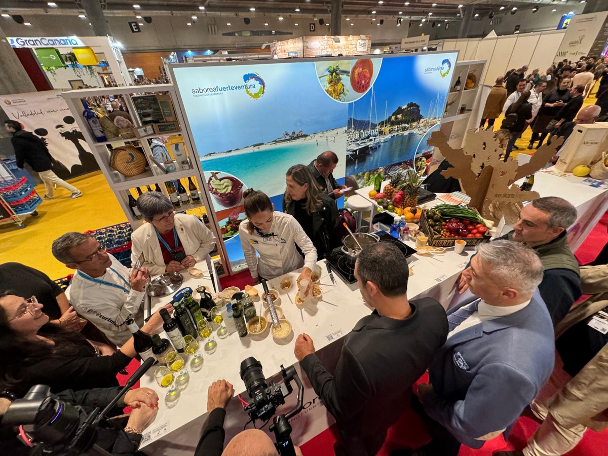 SaboreaEspana's tweet photo. Desde la 'Sinfonía para tu paladar' hasta la 'Ruta de la Tapa', Saborea España conquistó Madrid Fusión Alimentos de España. Descubre el delicioso recorrido de 17 destinos que nos acompañaron. 🌍🍷 #Gastronomía #ExitoTotal https://t.co/91Cwe3IT16