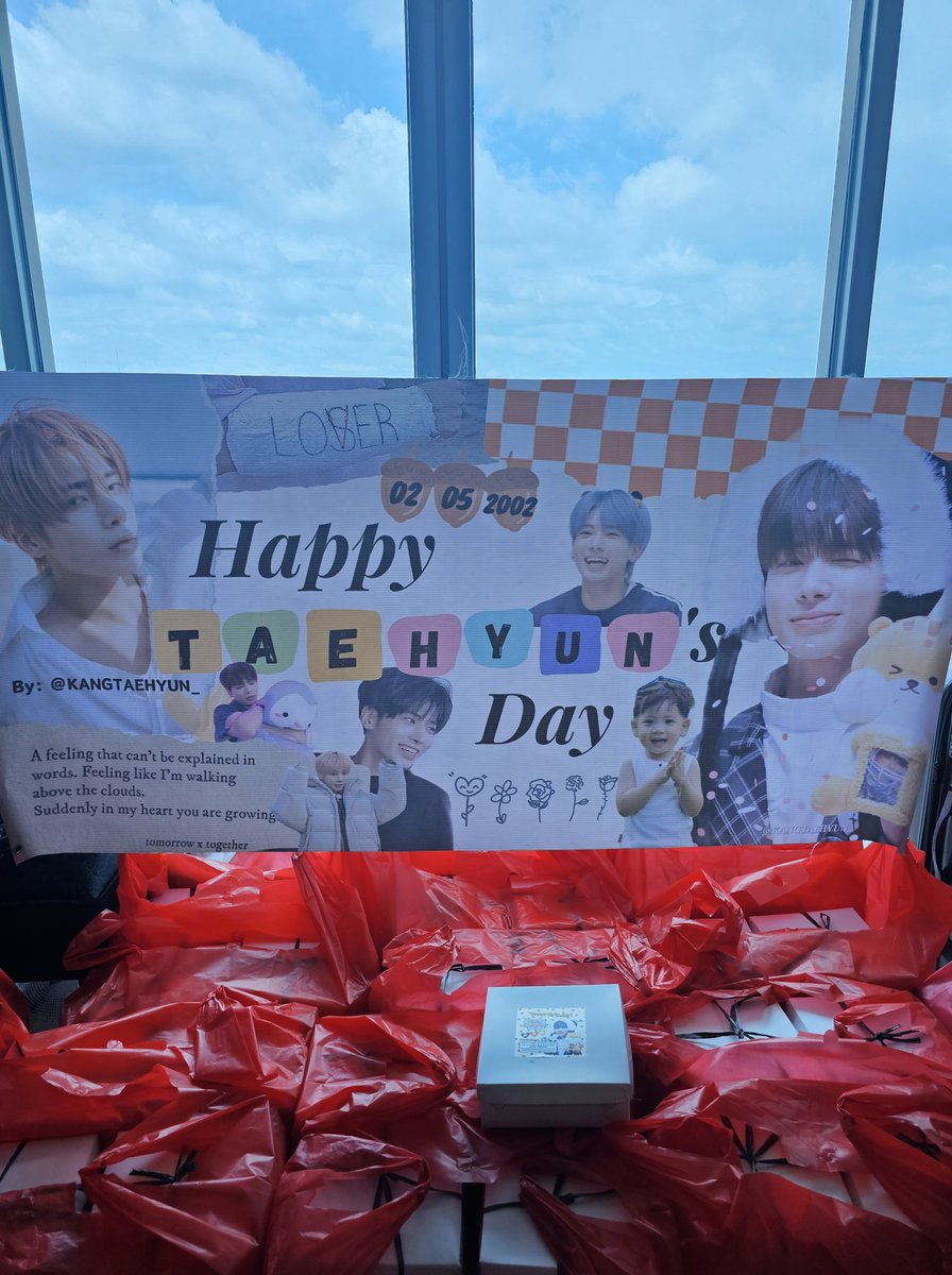 KANGTAEHYUN_'s tweet image. 💝HAPPY BIRTHDAY TAEHYUN🐿

To celebrate Our Dearest Taehyun's birthday, 
With the help of friends and family, I prepared small 🎁  205pcs of lunch boxes include drinks 🙏🏻
And gifted them tp people around, on the 4th of February, one day before Tyun's Bday!🥰

Sincerely hoping…