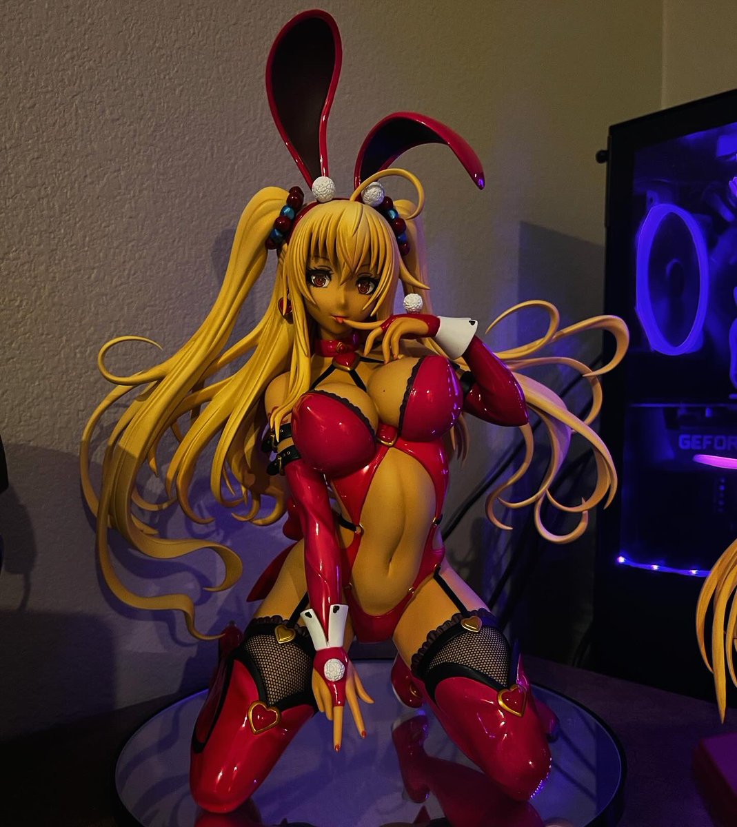 GirthySenpai's tweet photo. Caroline Yuri Tanned Bunny 1/4 scale..been after this one for a minute..my grail figure..🙌 #anime #hentai #ecchi #oppai #thicc #figure #bunnygirl #love #ハンターハンター https://t.co/CoEIz5qK2w