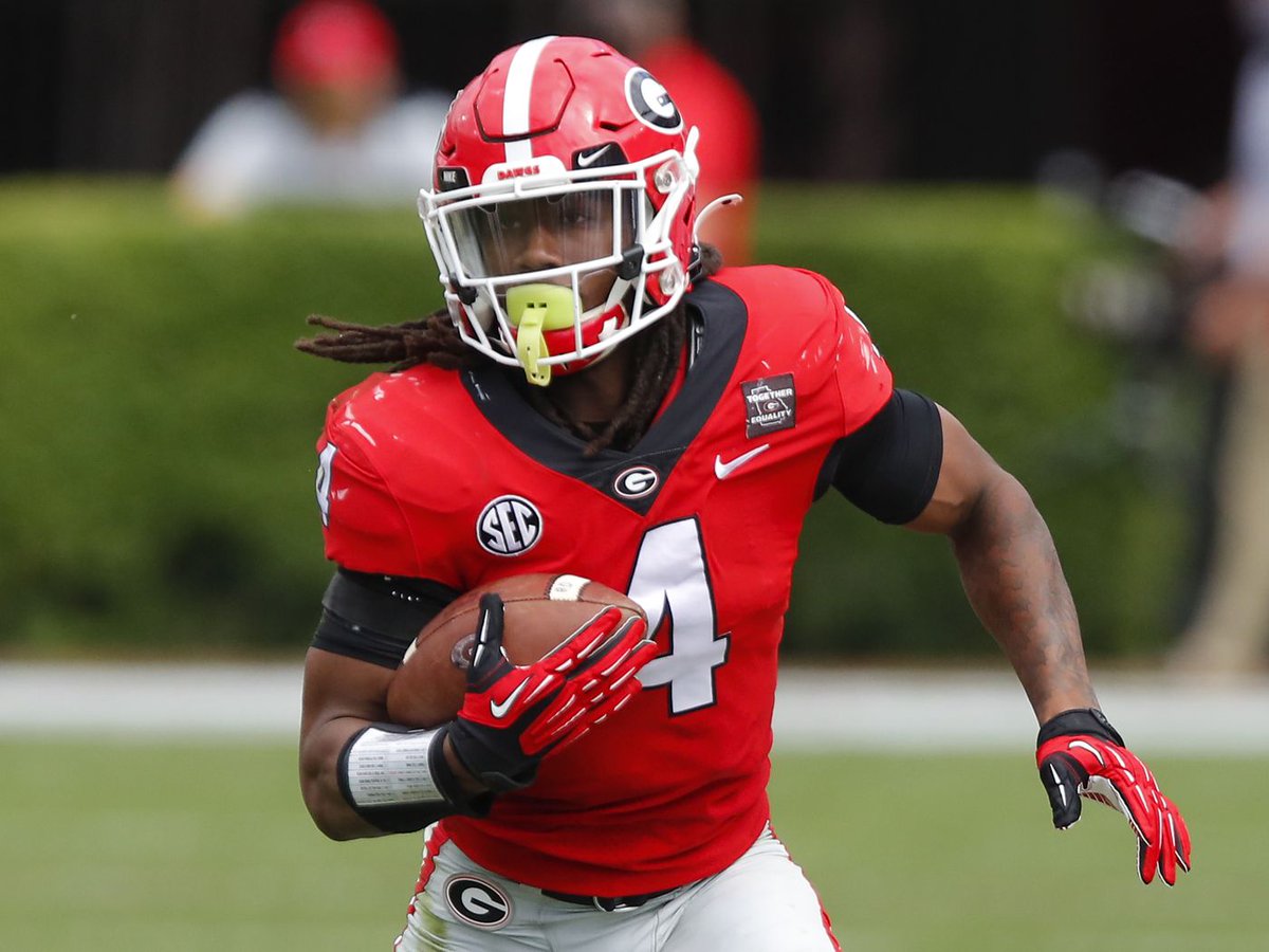 GAFollowers's tweet photo. Former Georgia RB James Cook says the College Football Playoff committee 'knew Nick Saban was going to retire' implying the push for Alabama to be in the CFB playoffs. 👀👀👀👀 https://t.co/b5B9UwD2En