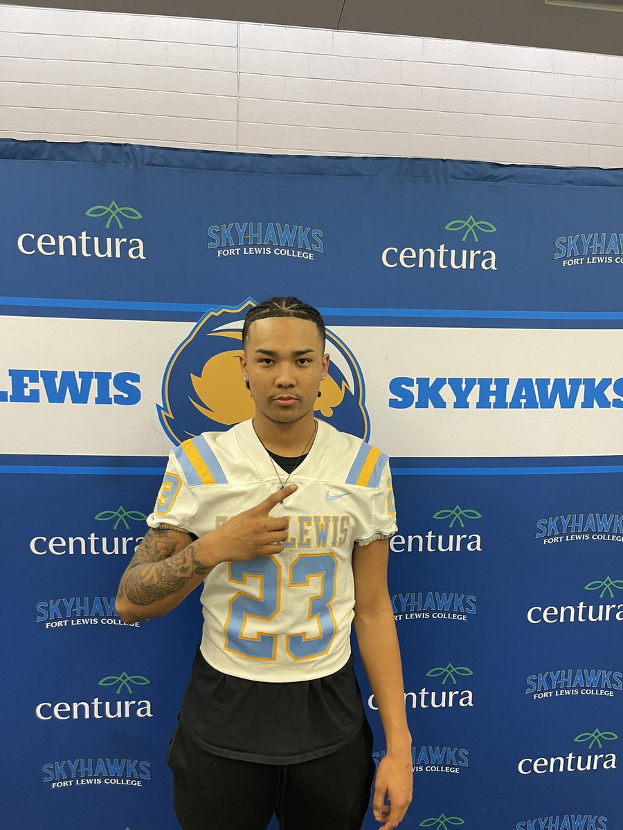 MarcusSharp23's tweet photo. Thanks You to @conrad_wallis and @FLCFootball for the opportunity. I am going to continue my academic and athletic career at Fort Lewis College 
100% commited📃✅
#AGTG
@PrepRedzoneNM 
@wmhs_mustangFB https://t.co/z6lgrp275B