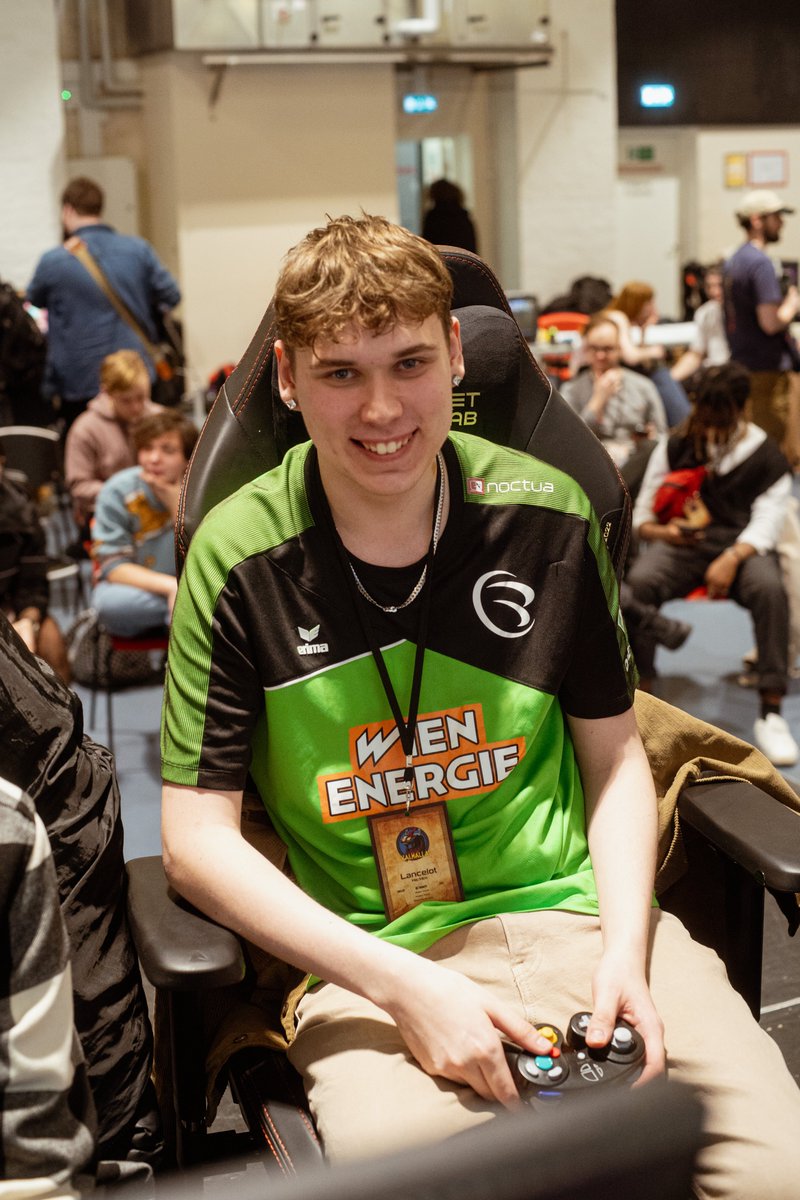 ValhallaSeries's tweet photo. After this amazing Melee top 8, Ultimate Top 8 starting now.
Will Tarik get his comeback against Schmixtape, will Zomba take home the trophy, or will Lancelot follow up his stellar run from last Valhalla and contest the title?
https://t.co/idK4ZRQTtV
#VALHALLA4 https://t.co/OdrKdWMIRk