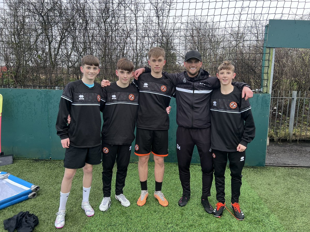 Free week for the utd lads so in working hard with Kal!  💯⚽️🔥