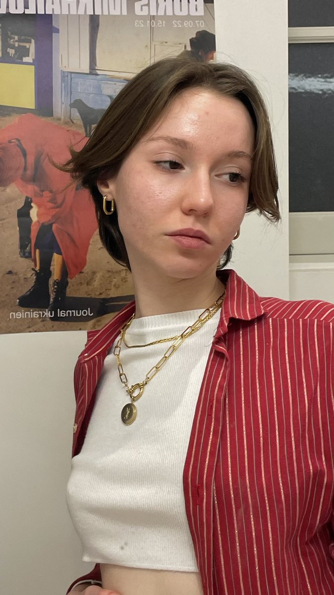 noelie_j's tweet image. hi #LGBTQIATakeCareOfYourself