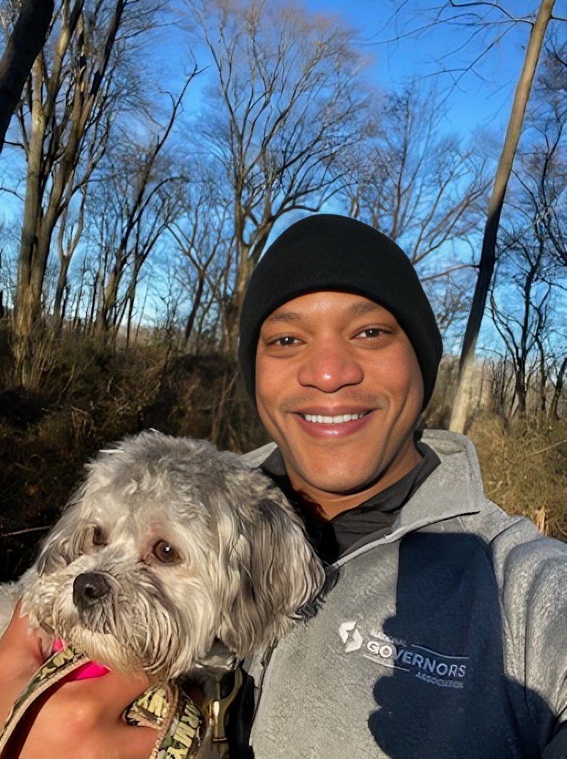 GovWesMoore's tweet photo. Tucker and I enjoyed a sunrise hike this morning on the fitness trail in Tuckahoe State Park — a great way to start off our Sunday and get a good workout in! https://t.co/KFgvgIUK59