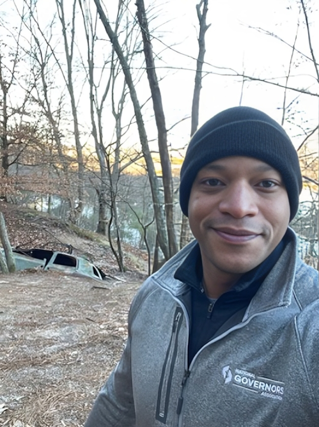 GovWesMoore's tweet photo. Tucker and I enjoyed a sunrise hike this morning on the fitness trail in Tuckahoe State Park — a great way to start off our Sunday and get a good workout in! https://t.co/KFgvgIUK59