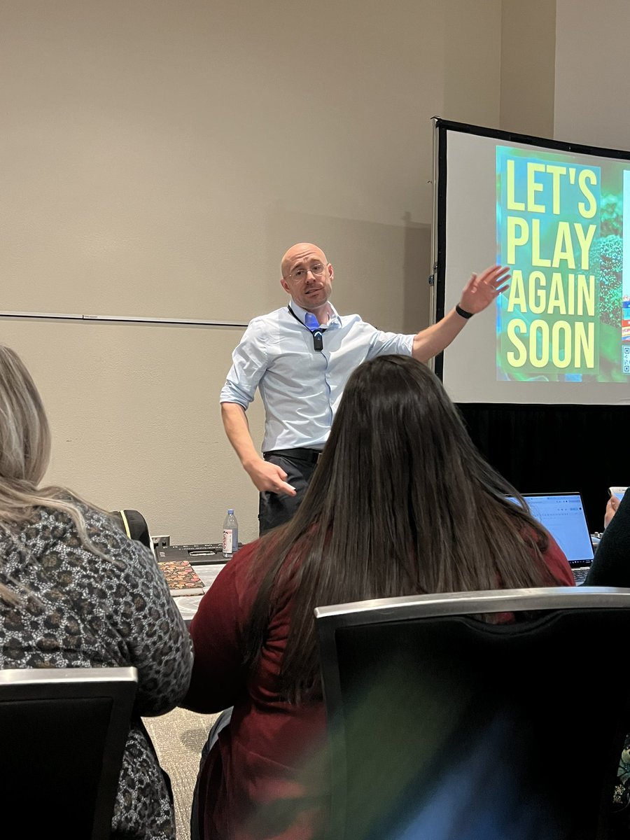 themsnorris's tweet photo. Absolutely amazing session with John Meehan! My mind is racing with all the possibilities! 
#ecisdTTA @TCEA @MeehanEDU @CrockettColts @TechECISD https://t.co/xeoeJrZC6p