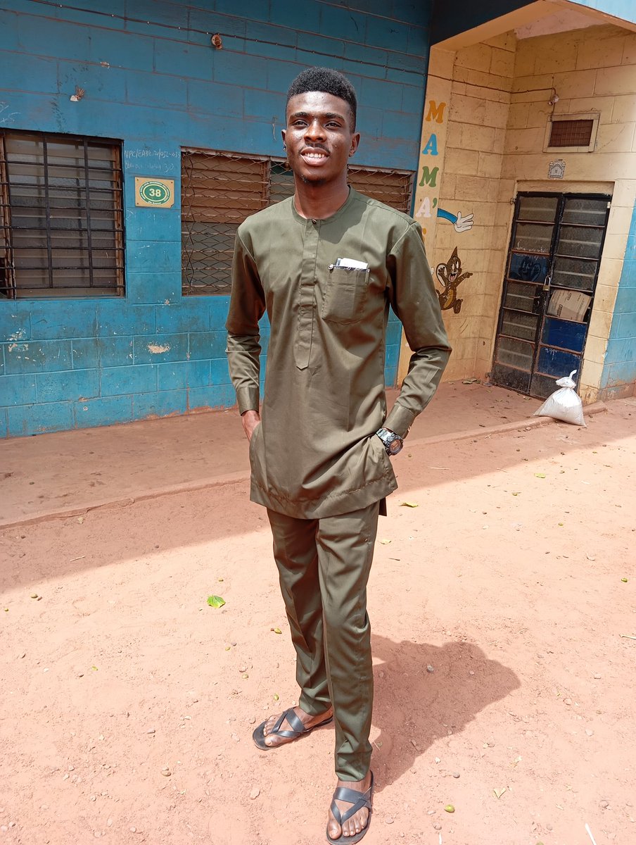 sonwaofficial's tweet photo. There are many benefits to serving the Lord faithfully. โจ
#HappySunday
Thanks once more @Delorizee for this apparel. ๐น
@Sonwaofficial #itkeepsgettingbetter https://t.co/v1nPMBZ6XZ