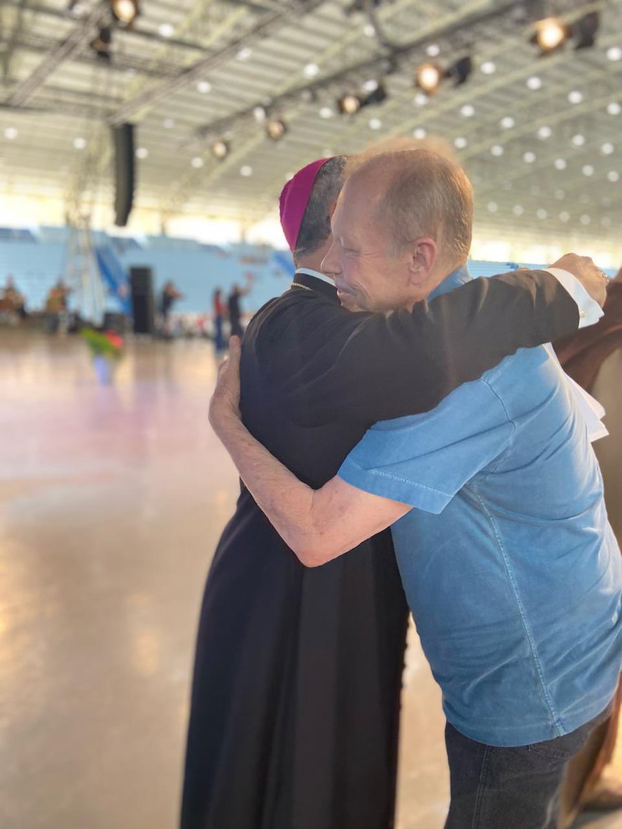 Um final de semana abençoado no acampamento de oração com <a href="/FreiGilsonCMES/">Frei Gilson / Som do Monte</a> na <a href="/cancaonova/">Canção Nova</a>.