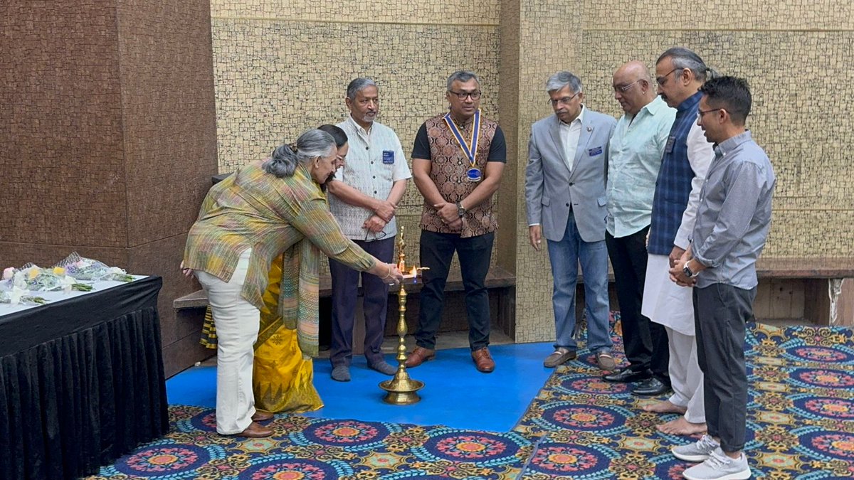 iBreastExam's tweet photo. In the global fight against breast cancer, our impact is surging, reaching women far and wide with the impact of early detection by using the iBreastExam. This screening event was orchestrated by the Rotary Club of Mumbai Nova (District 3141) and led by President Rtn Asim Shah. https://t.co/2XdTnFyxXV