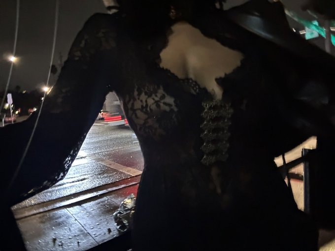 The final fit for the night was witchy.   Idk if I&rsquo;m ever gonna a be normal again https://t.co/bX3An<a href="/tag/mvsales"class="tags"><span>#mvsales</span></a>