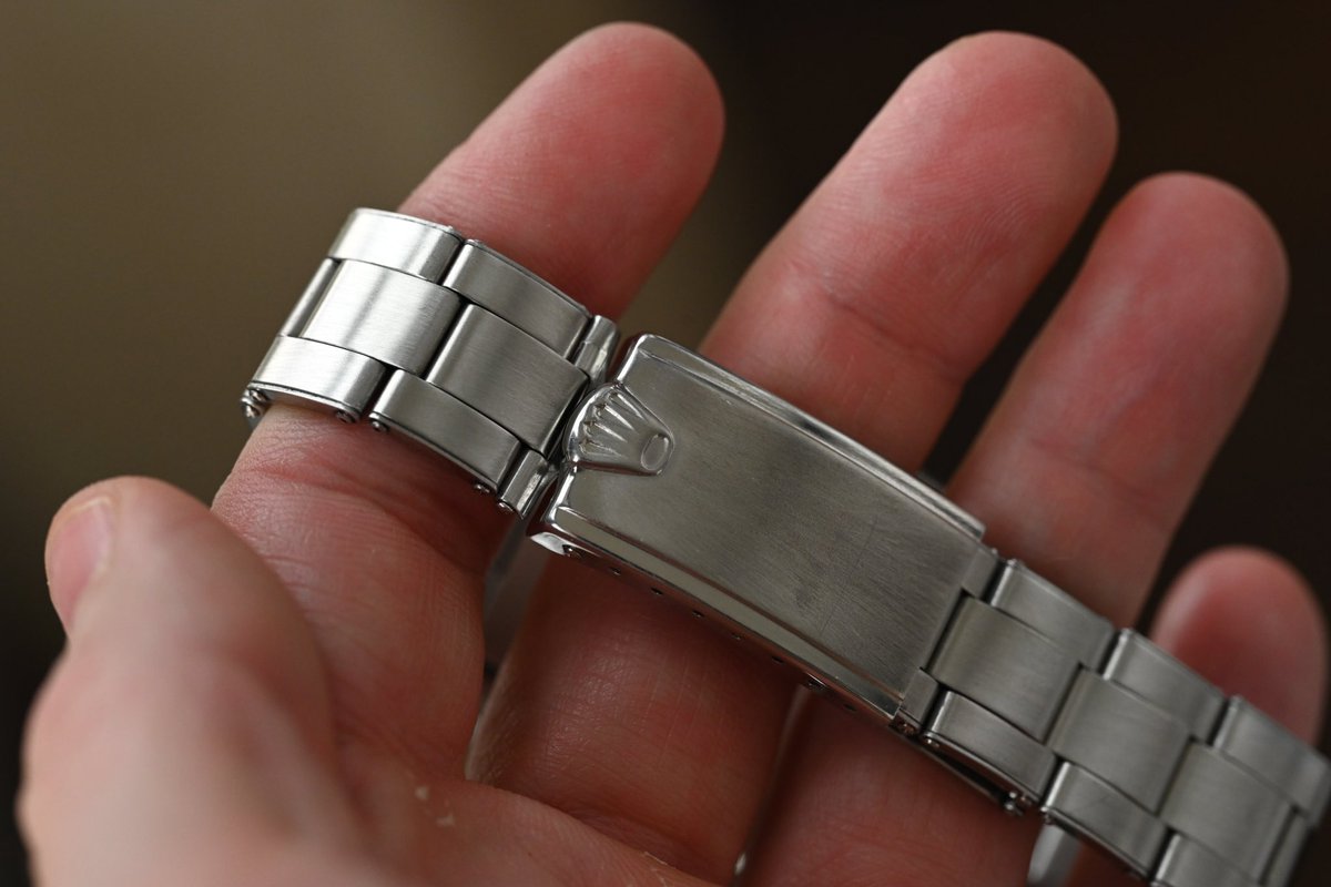 This is Tudor Ref. 7928 is a prime example of what makes vintage watches special; there is an aura about them, a soul; Something that can’t be articulated by spoken word but by feeling and emotion. From its beautifully aged matte chapter ring dial to its unpolished case. 

DM me
