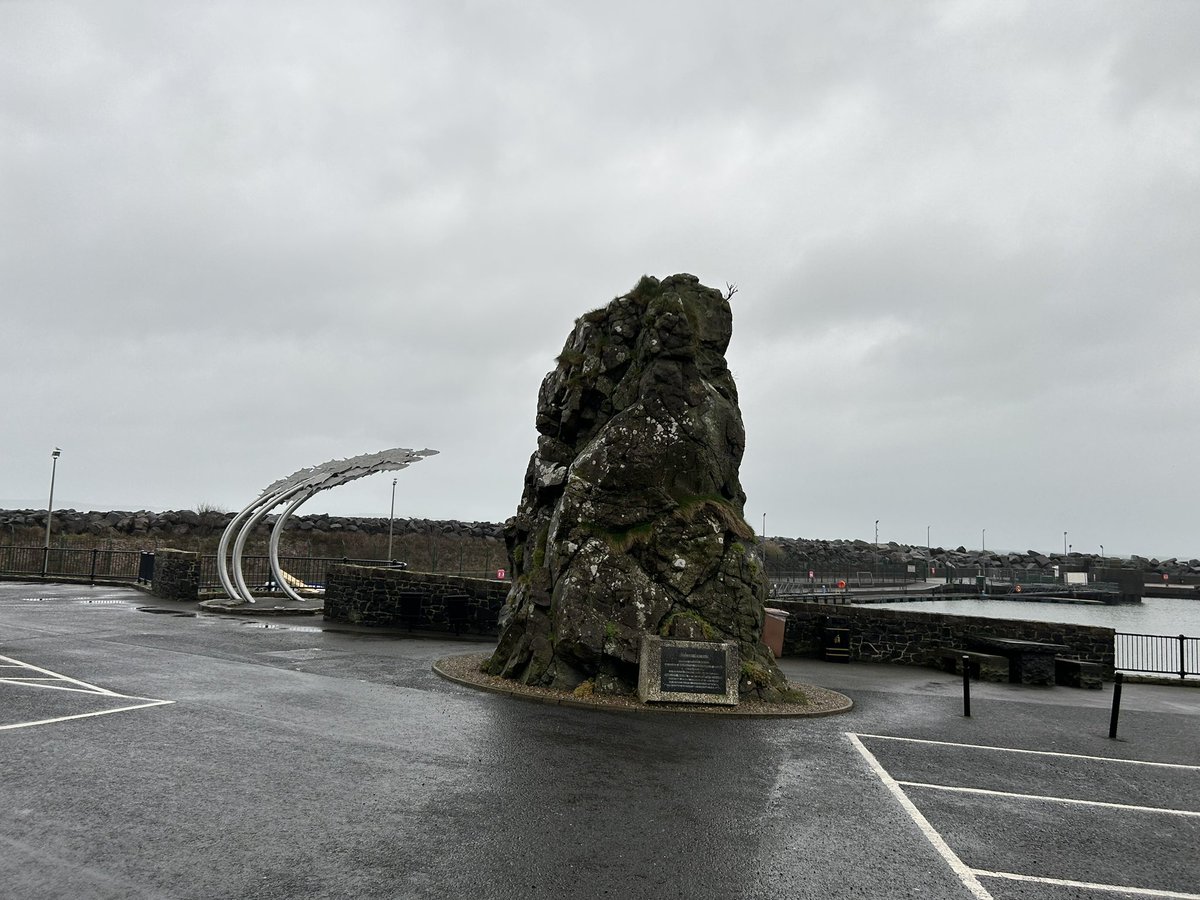 bridledwolf's tweet photo. Nature at its rip-roaring best! big waves in ballycastle. Sure wouldn’t you want to walk that beach in the wintertime and then head back to our cosy apartment. Book now. @DiscoverNI @LoveBallycastle @GoToIreland @DiscoverIreland https://t.co/z8Ivcqk1V0