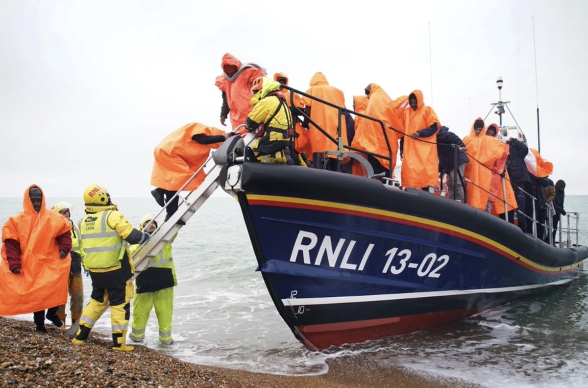 MartinDaubney's tweet photo. THE INSTITUTIONS DESTROYING BRITAIN?
Church of England: "Pray & Stay" asylum seeker scandal inc Abdul Ezedi & Liverpool suicide bomber
Home Office: No country safe but Britain
RNLI: Taxi service for illegals?
Universities: 500k student visas/yr inc dependents
BBC: #RefugeesWelcome PR wing