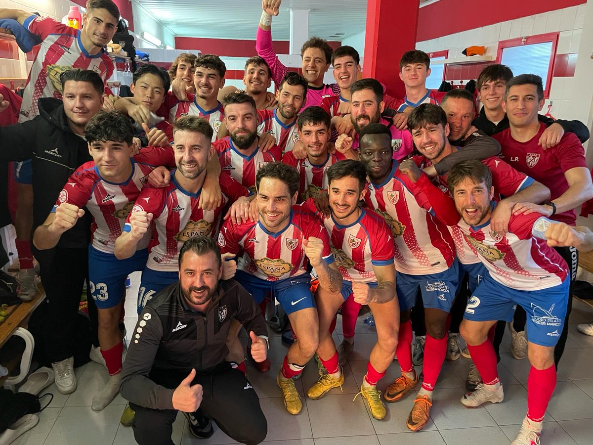 cdtorrijos_ofcl's tweet photo. Final.... final....pedazo de segunda parte que se han marcado nuestros chicos, primeros +3 de la temporada.
Seguimos luchando!!!
.
.
.
 #MeQuedoContigo
 #vamostorrijos🔴⚪🔴 
#somostorrijos https://t.co/tne3P8MfdP