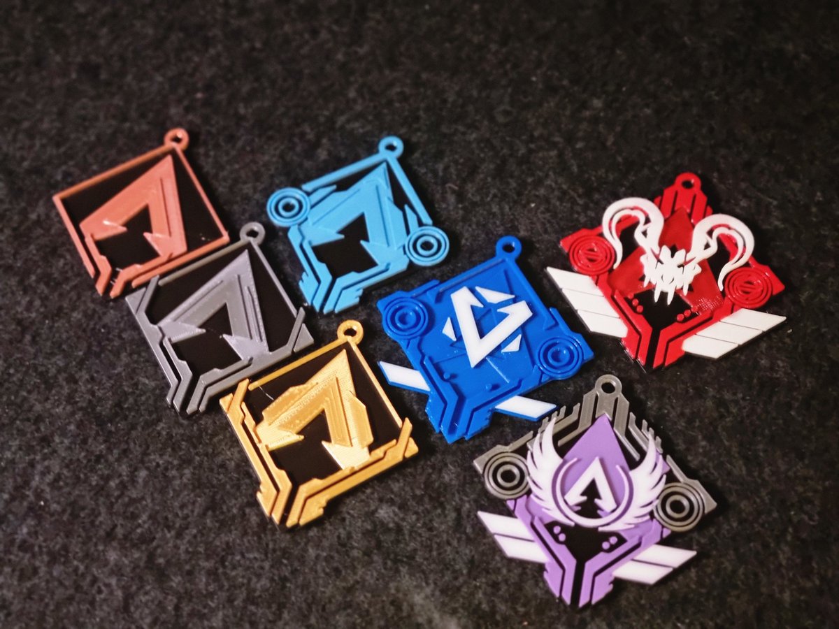 What rank are you?
#apexlegends #3dprinting

Design by <a href="/TwitchJokeZy/">JokeZy</a> and can be downloaded here cults3d.com/en/3d-model/je…

Or buy them from my store
diio3dprinting.etsy.com/listing/165984…