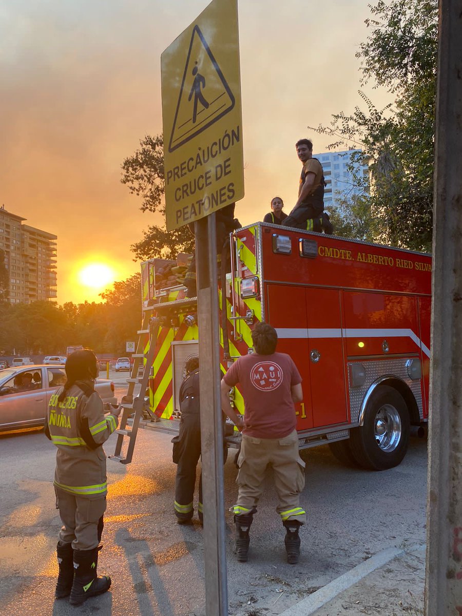 Después de 3 intensas y extenuantes jornadas de trabajo, parte de la delegación de nuestra compañía, retorna sin novedad a Ñuñoa. Continúan apoyando a <a href="/BomberosTercera/">Tercera Bomberos Viña</a> 7 de nuestros/as Voluntarios/as. Mucha fuerza y cuidado en las labores a realizar! 🚒💪