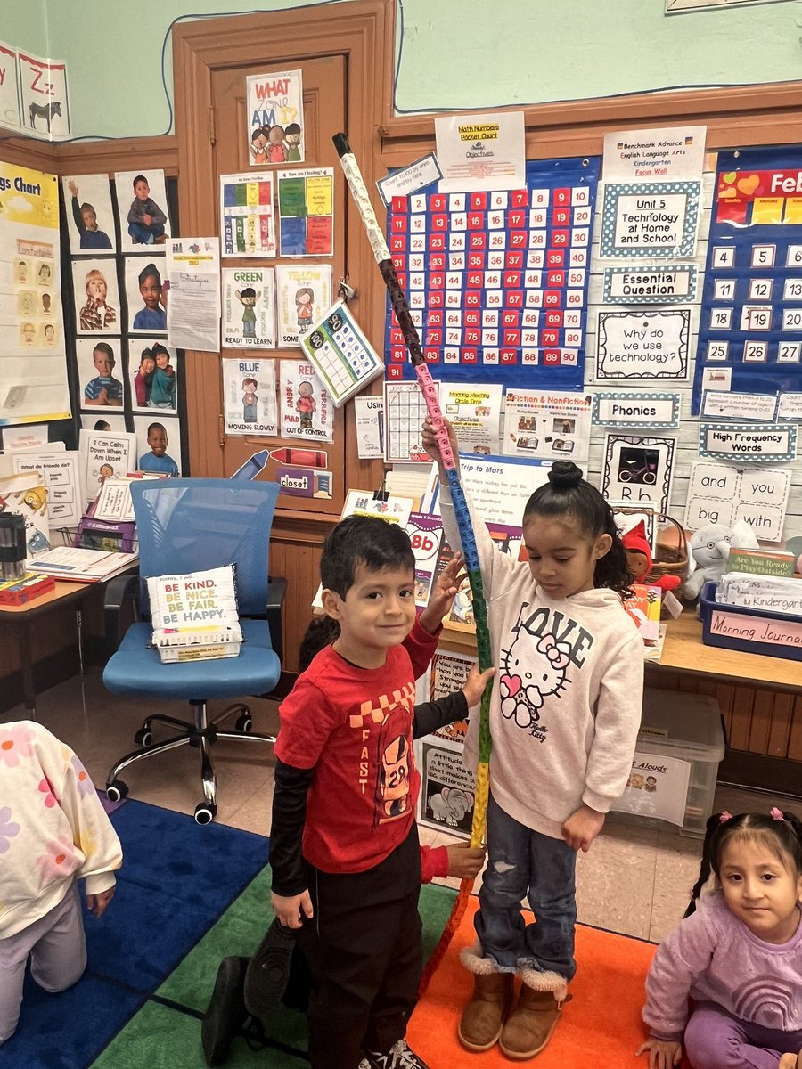 Maestrajenn's tweet image. We are getting closer the the 100th day of kindergarten as you can see. #100chart #countingto100 #countingbytens #measurement #taller #shorter #day92 @School5Yonkers @YonkersSchools
