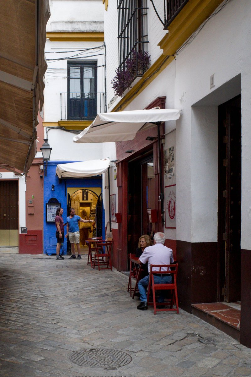 erengundag's tweet photo. Street Photography, Sevilla
#streetphotography #photography #sevilla https://t.co/4EQdJqgsFd
