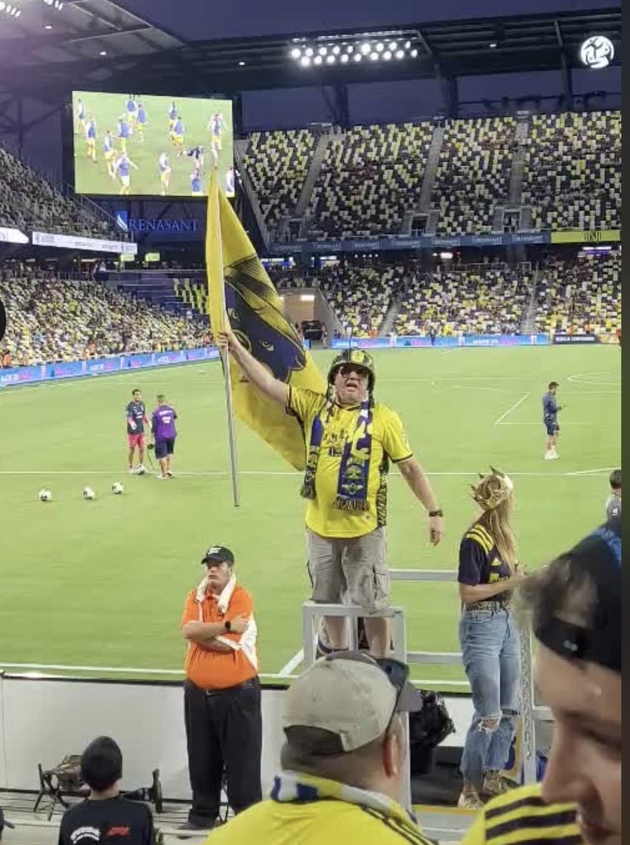 BittburgerSr's tweet photo. @FUBAR_SG @EveryoneN @NashvilleSC ๐ซก๐๐ #Fubar4Life https://t.co/mWd0wK4aqX