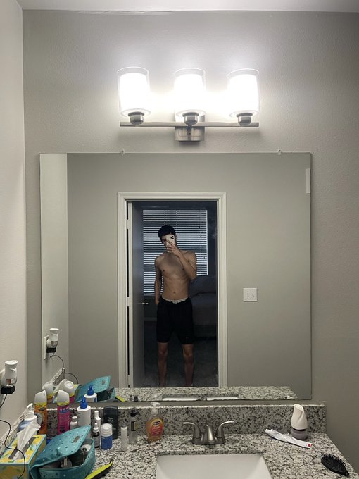 Watch michael's leaked NSFW photo on TwXstars