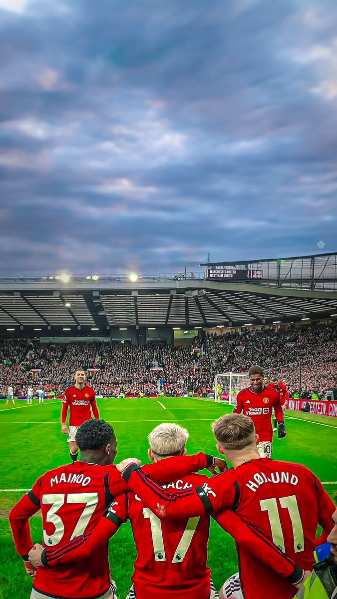 Manchester United, THE FUTURE 💫

#MUNWHU 

Wallpaper 📸📁