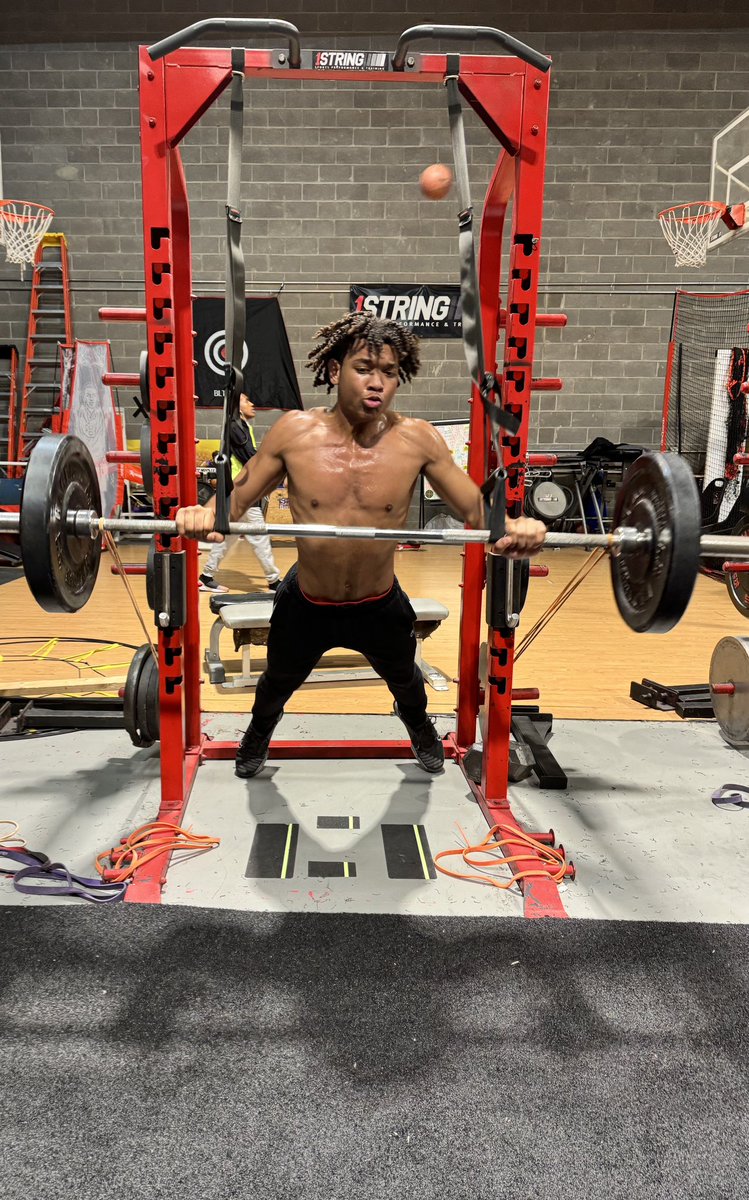 MarkusMcCoy26's tweet image. Im coming💯get 1% better ✅

#process 
@BE1STRING